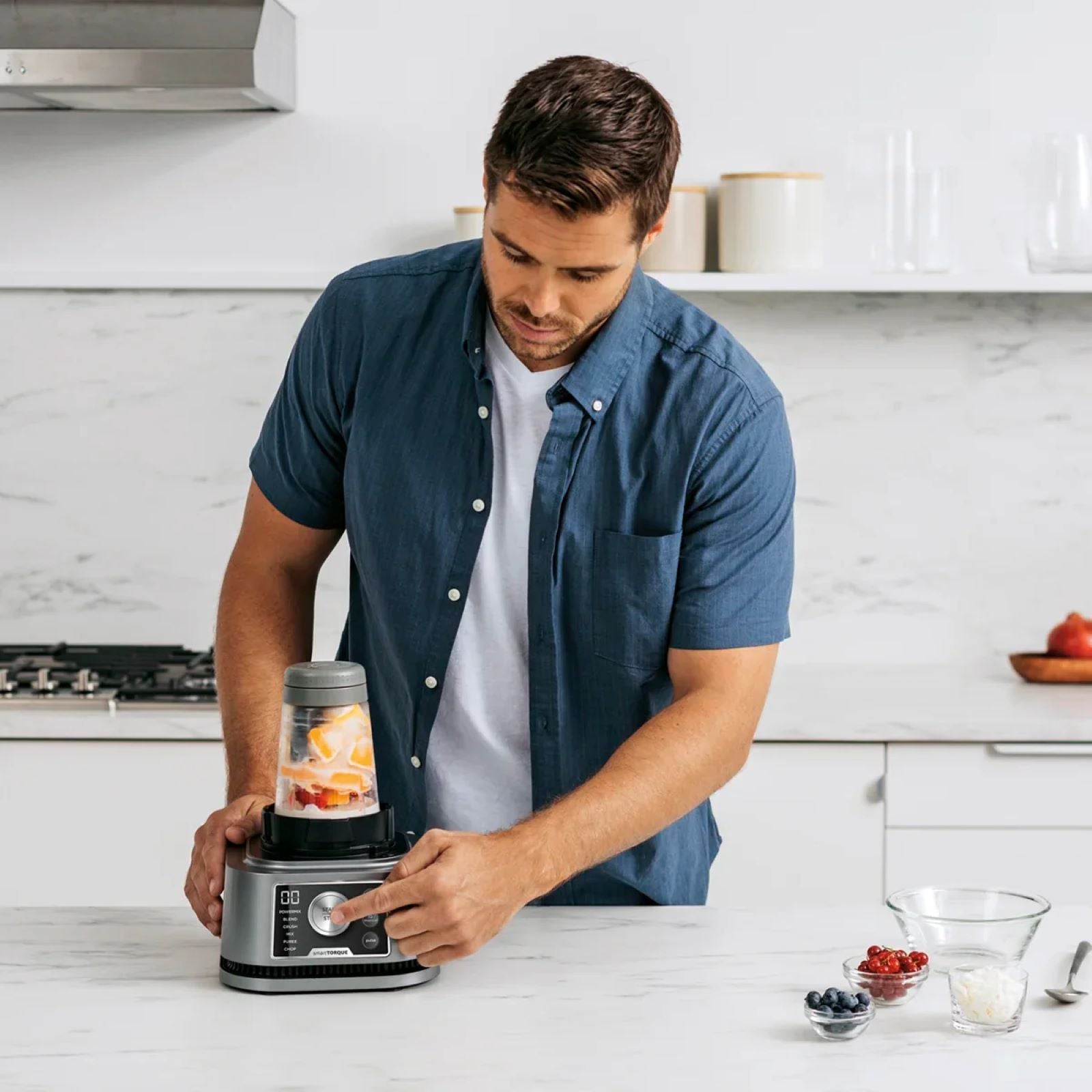 NINJA FOODI 3 IN 1 AKILLI TORK VE AUTO-IQ SİSTEMLİ POWER NUTRİ BLENDERGÜMÜŞ